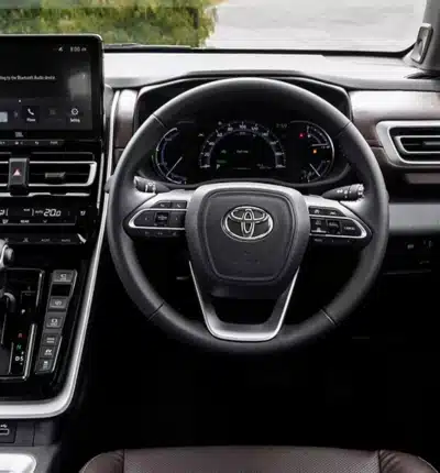 7-seater self drive car Chandigarh